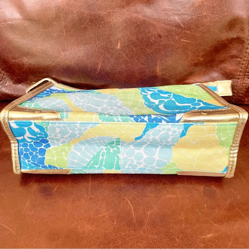 Lilly Pulitzer beautiful seashell